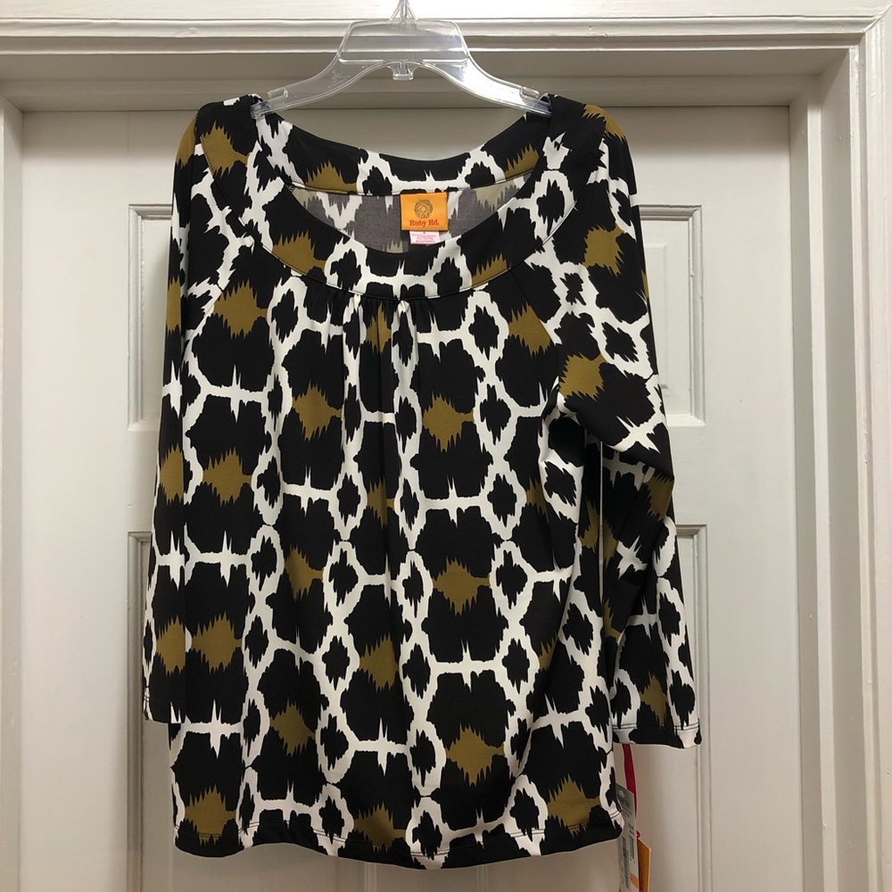 NWT Ruby Rd. Small 3/4 length top